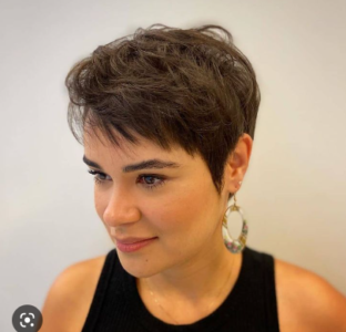 pixie haircut 